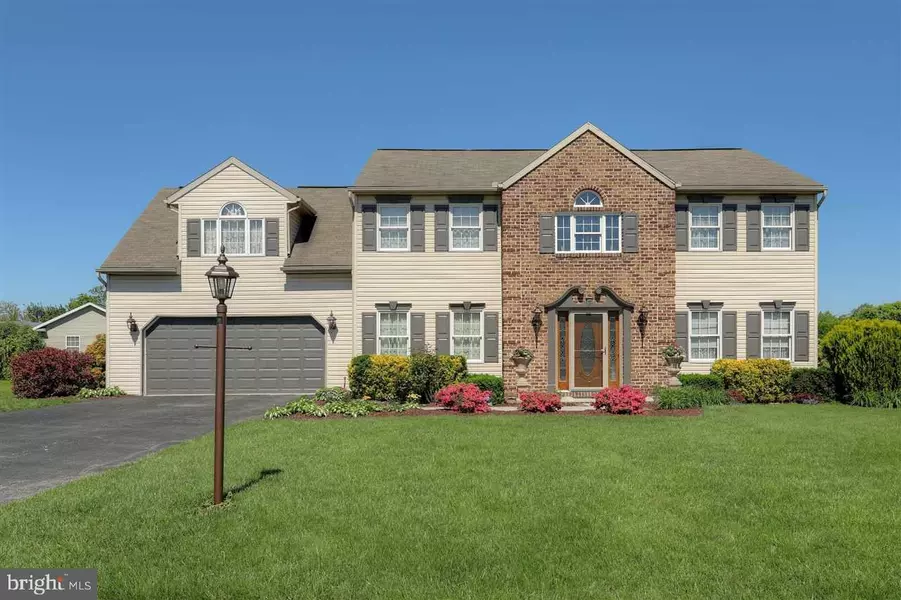 3 ROSEWOOD CIR, Hanover, PA 17331