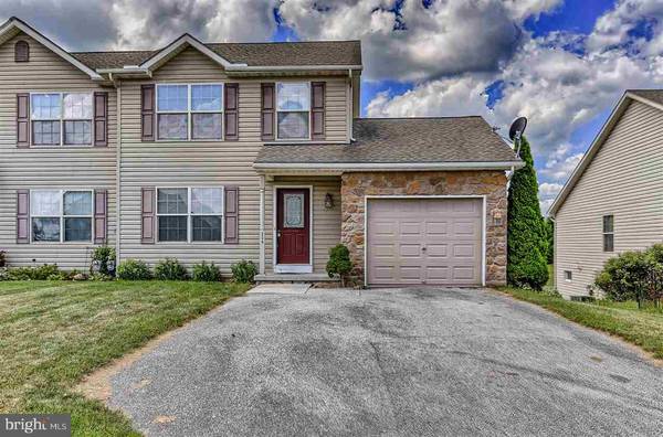 119 HEMLOCK DR, Hanover, PA 17331