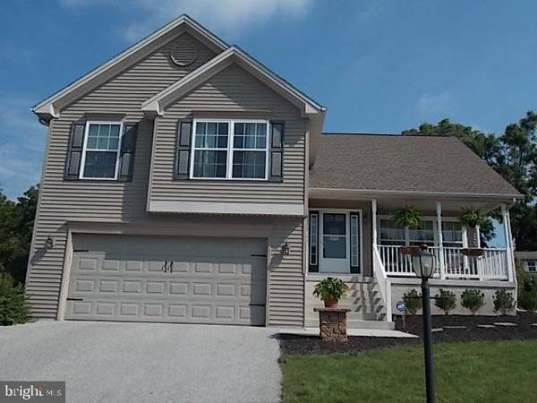 1145 SADDLEBACK RD, York, PA 17408