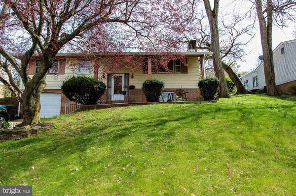 501 MILLER AVE, Mechanicsburg, PA 17055