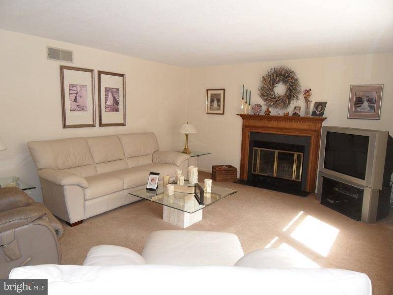 Mechanicsburg, PA 17050,3513 BEECH RUN LN