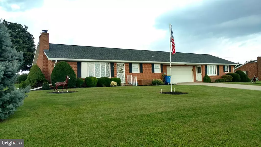 406 CAMPBELL RD, New Freedom, PA 17349