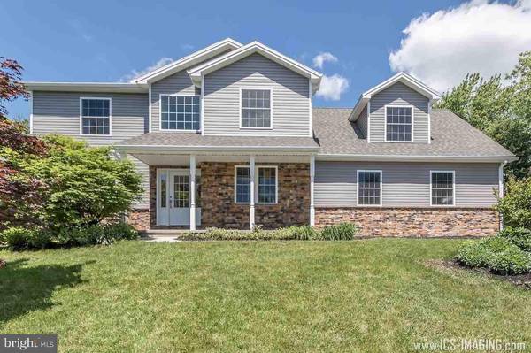 31 KENWOOD DR, Carlisle, PA 17013