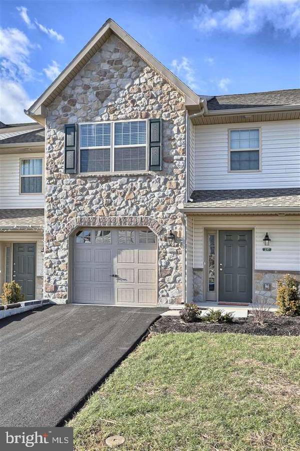 344 MELBOURNE LN, Mechanicsburg, PA 17055