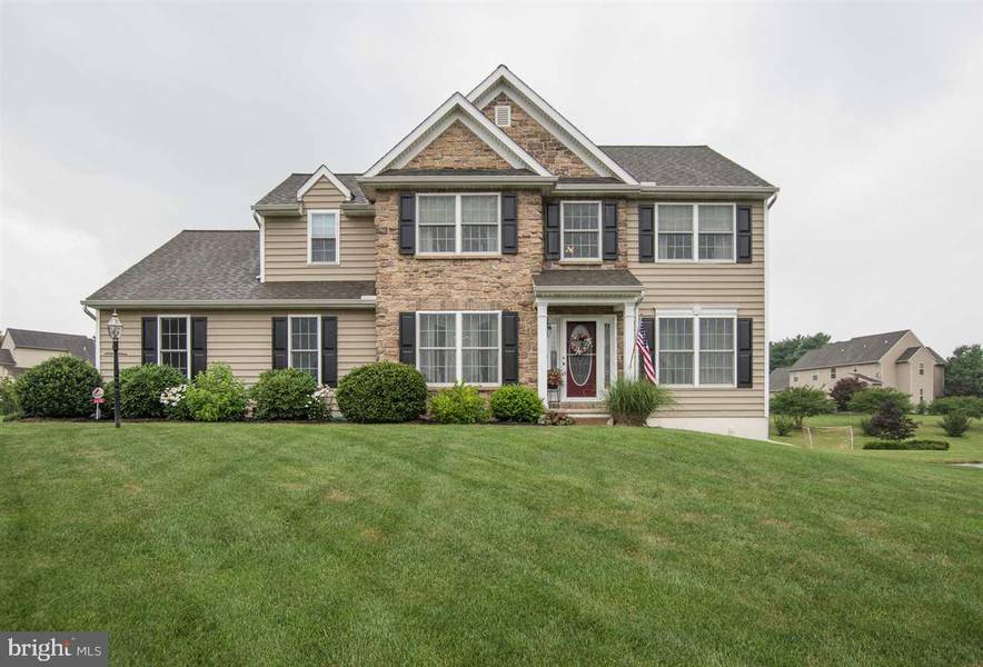 3419 GLENMEDE LN, Elizabethtown, PA 17022