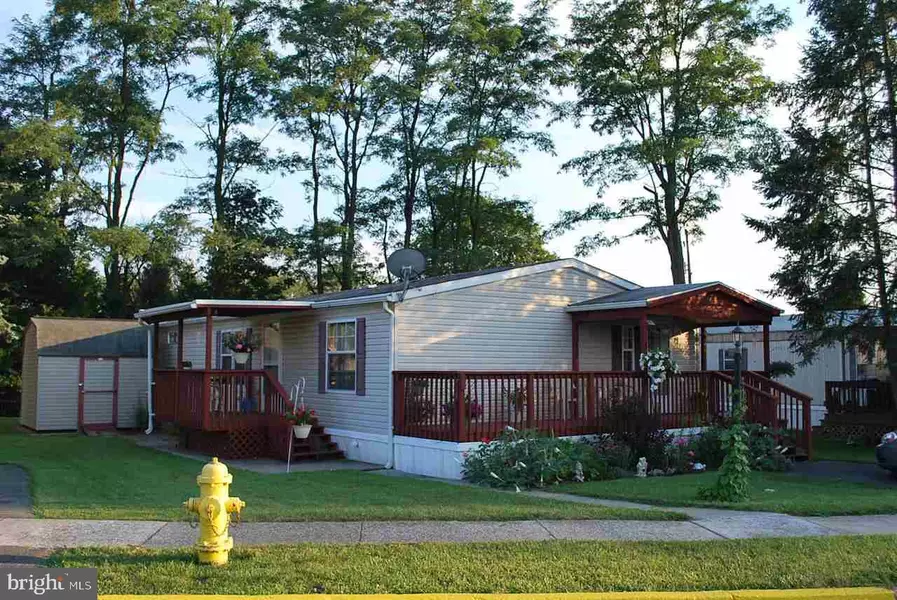 19 BEECHWOOD DR, Dillsburg, PA 17019