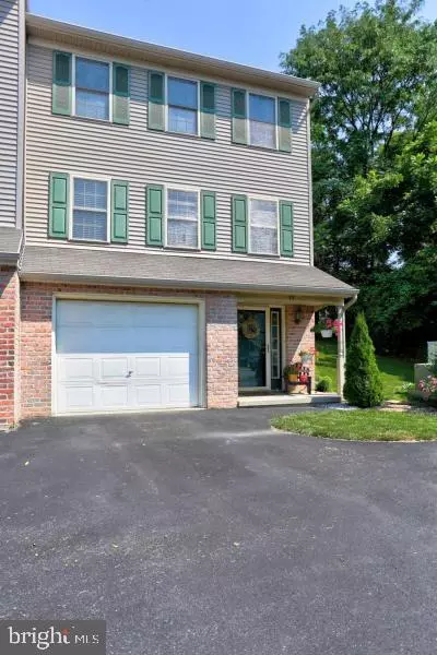 17 TUPELO ST, Lititz, PA 17543