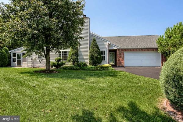 4134 NANTUCKET DR, Mechanicsburg, PA 17050