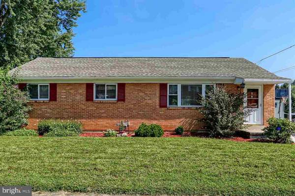 5 E GLENWOOD DR, Camp Hill, PA 17011