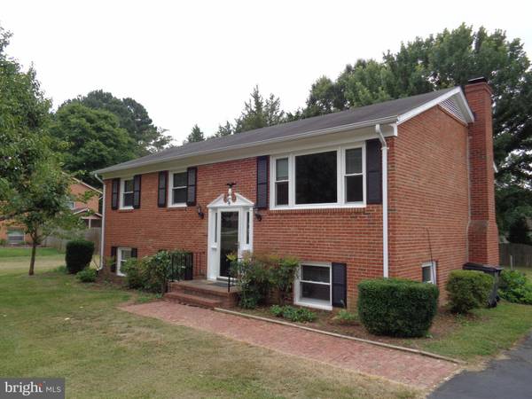 238 RANDOLPH RD, Fredericksburg, VA 22405