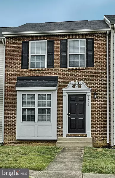 3933 SAINT MICHAELS SQ, Fredericksburg, VA 22408