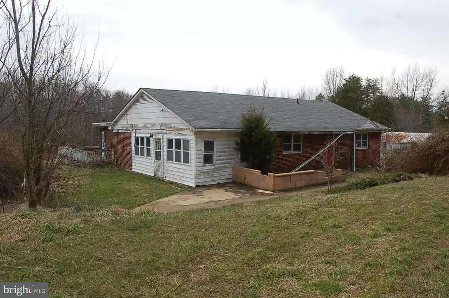 4801 MOSER LN, Partlow, VA 22534