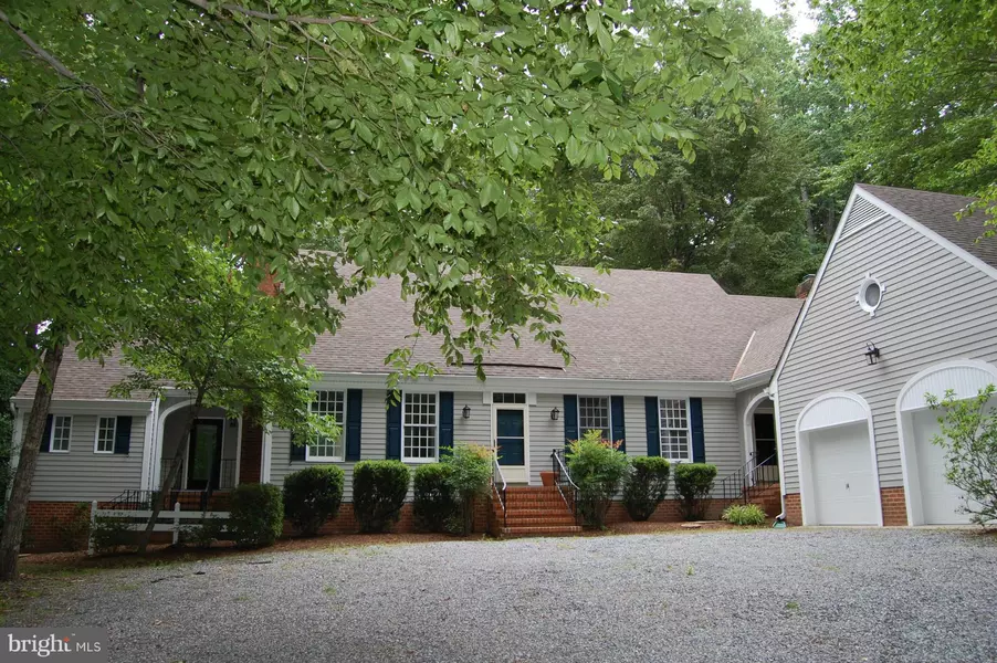 115 BLUFF POINT RD, Fredericksburg, VA 22407