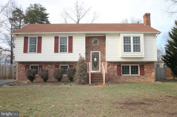 411 PLEASANTS DR, Fredericksburg, VA 22407