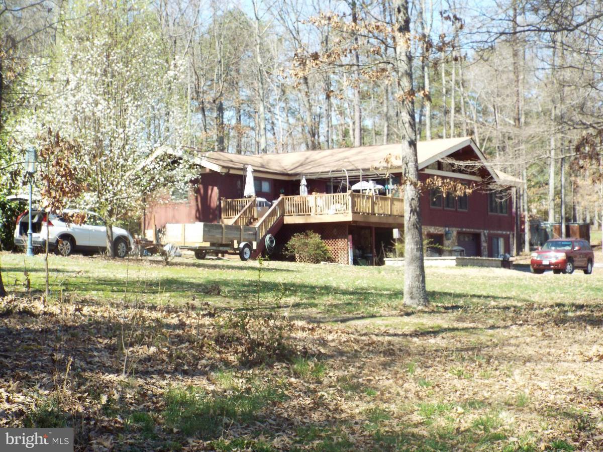 Bumpass, VA 23024,3521 PINE TREE LN