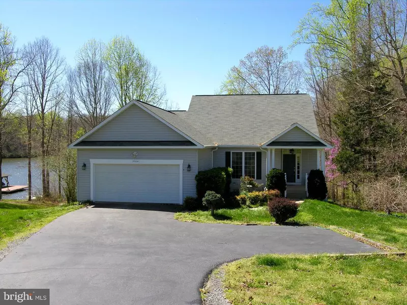 5504 DOGWOOD TREE LN, Mineral, VA 23117