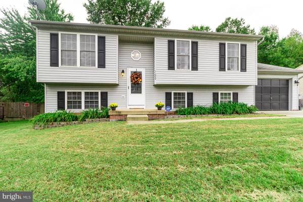 11808 HUNTING RIDGE DR, Fredericksburg, VA 22407