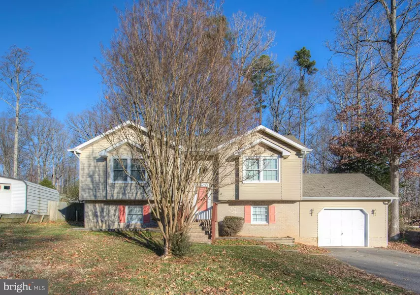 10418 FOREST HILL CT, Fredericksburg, VA 22408