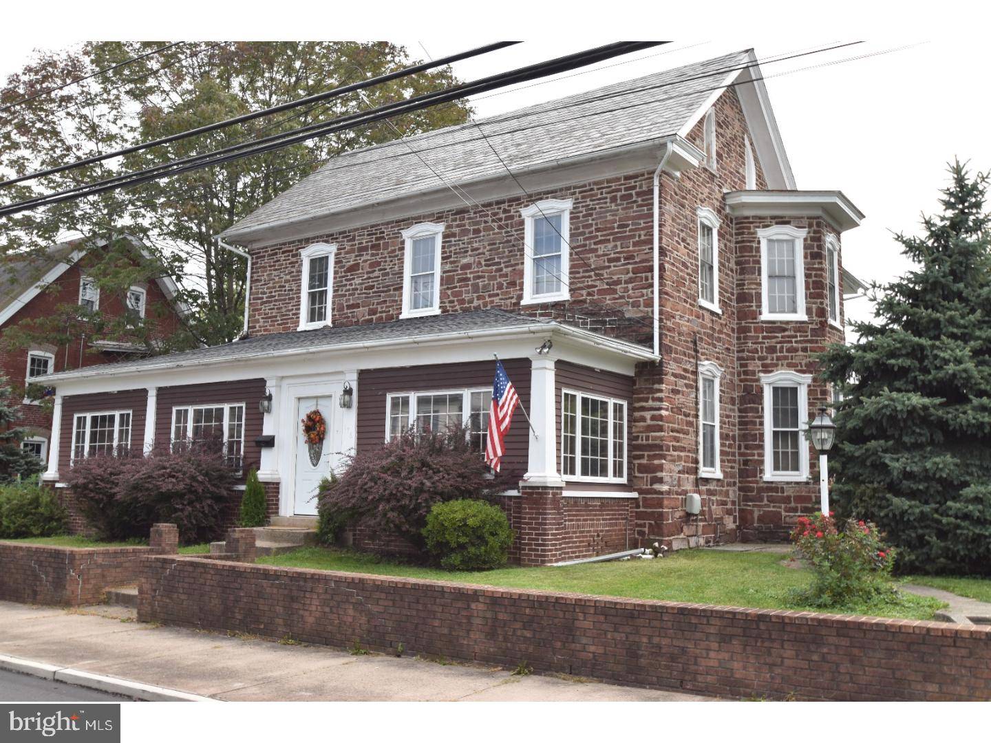 176 W BROAD ST, Telford, PA 18969