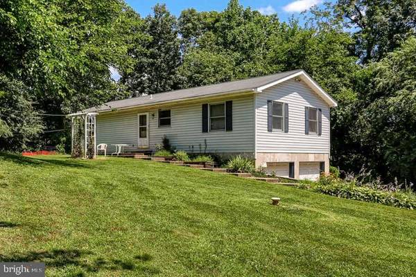 585 POPLAR RD, Dillsburg, PA 17019