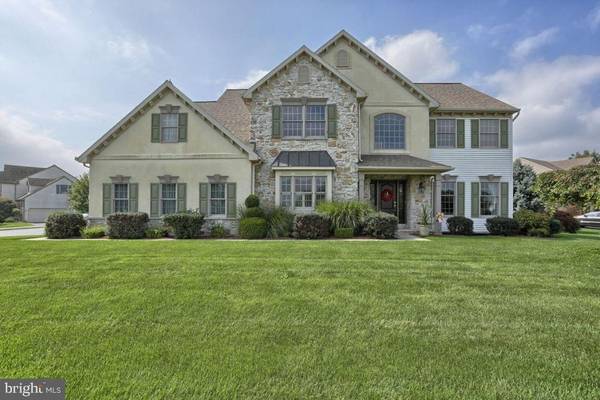 350 OAK LN, Palmyra, PA 17078