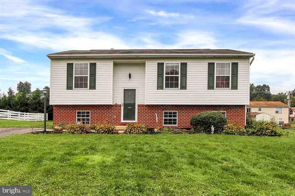 87 CYPRESS POINT RD, Felton, PA 17322