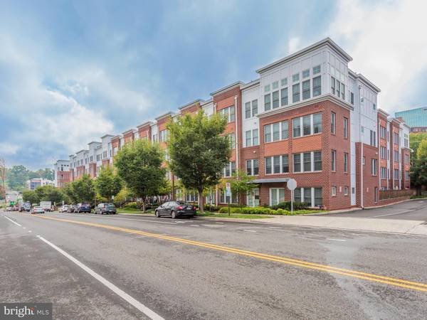 1418 RHODES ST #B111, Arlington, VA 22209