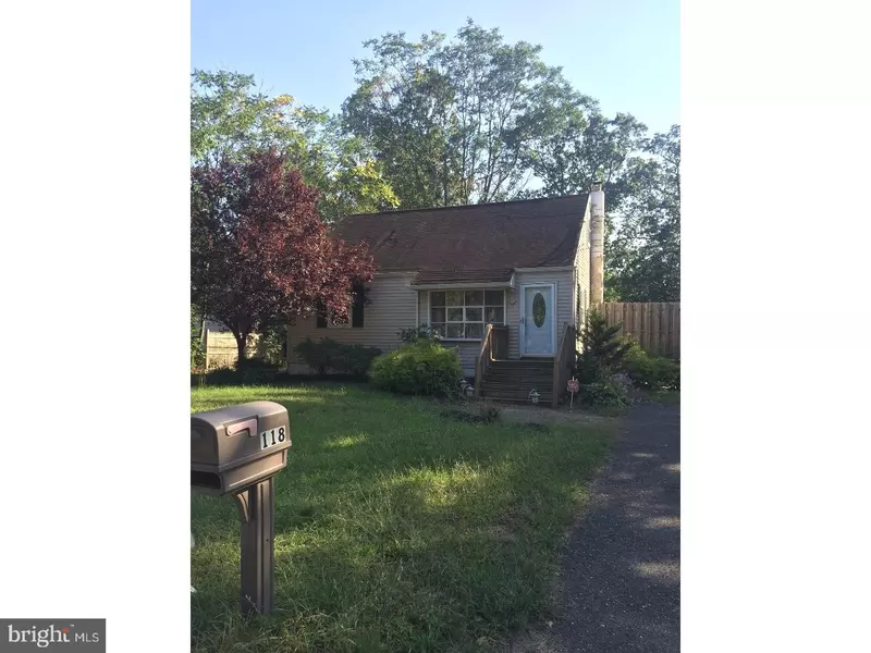 118 E 10TH AVE, Pine Hill, NJ 08021