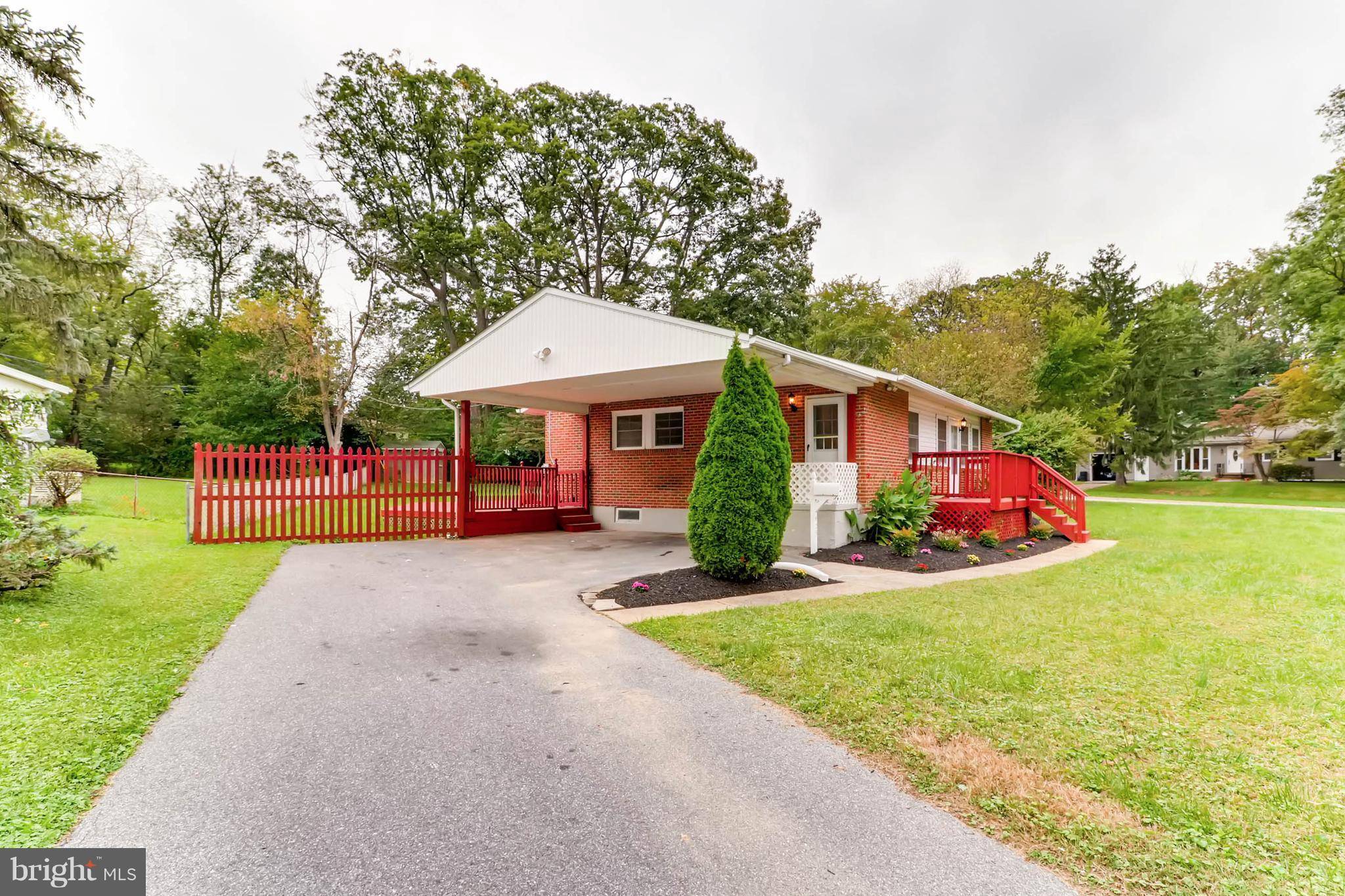 Reisterstown, MD 21136,925 LINDELLEN AVE
