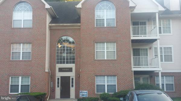 9808 LAKE POINTE CT #102, Upper Marlboro, MD 20774