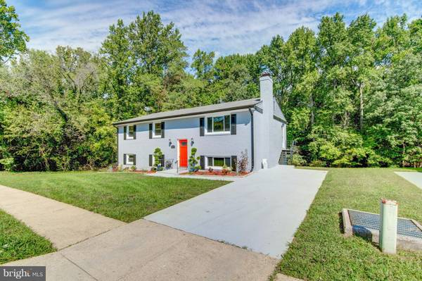 6104 CLARIDGE RD, Temple Hills, MD 20748