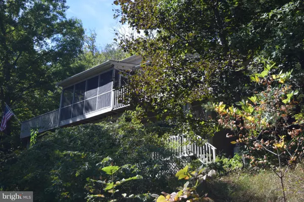 Berkeley Springs, WV 25411,451 BOBCAT DR