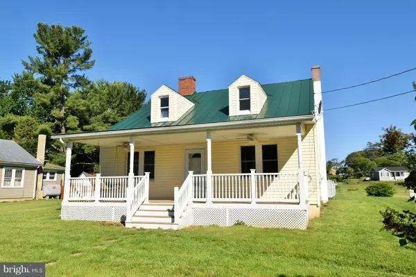 15 VIRGINIA AVE, Boyce, VA 22620