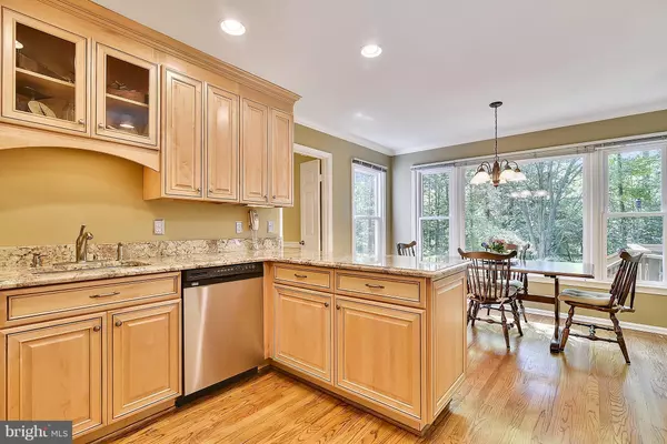 Alexandria, VA 22309,9331 MAYBROOK CT