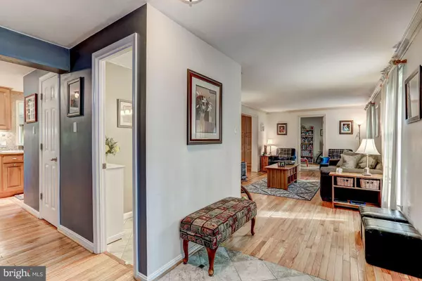Reston, VA 20191,10802 OLDFIELD DR