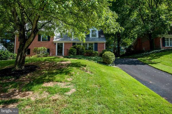 4517 PICKETT RD, Fairfax, VA 22032