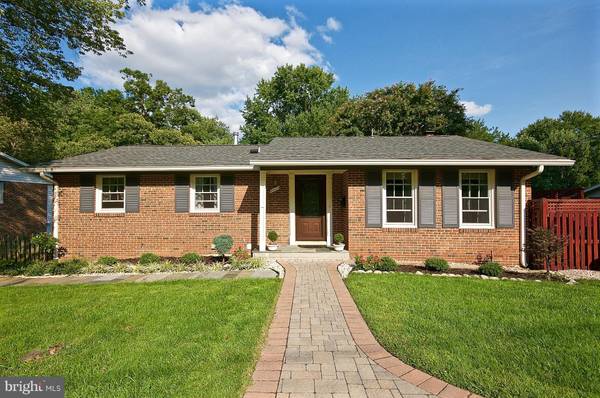 2423 JACKSON PKWY, Vienna, VA 22180