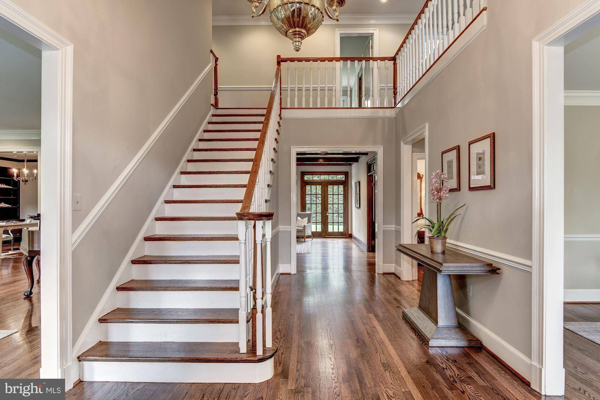 Mclean, VA 22101,1318 BALLANTRAE FARM DR