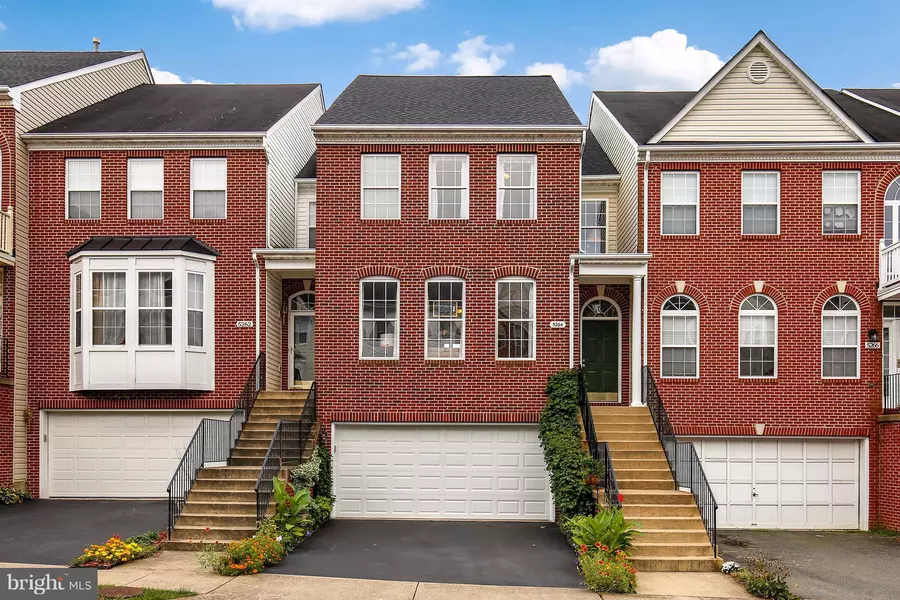 5264 BALLYCASTLE CIR, Alexandria, VA 22315