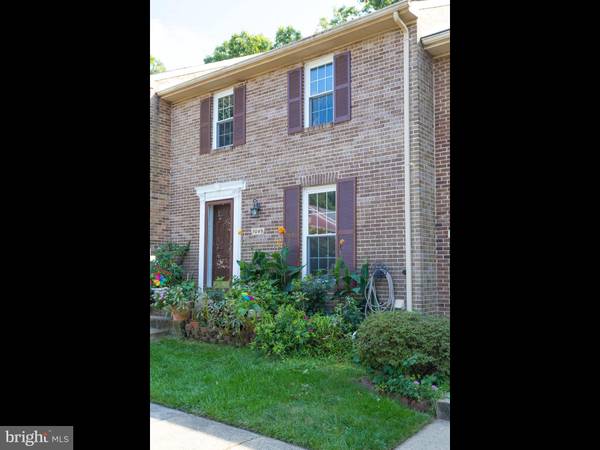 7049 LEEWOOD FOREST DR, Springfield, VA 22151