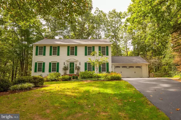 1956 BARTON HILL RD, Reston, VA 20191