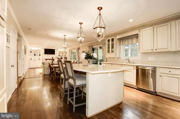 Reston, VA 20191,1956 BARTON HILL RD