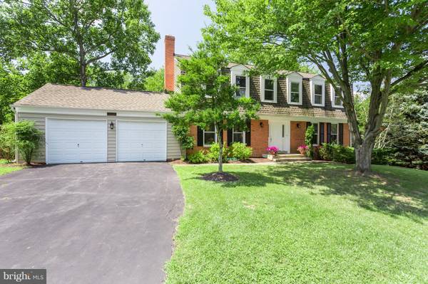 Vienna, VA 22182,9101 STREAMVIEW LN