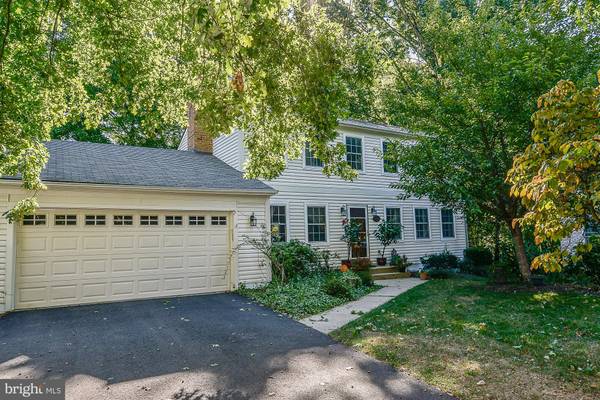 5607 WOOD THRUSH CT, Fairfax, VA 22032