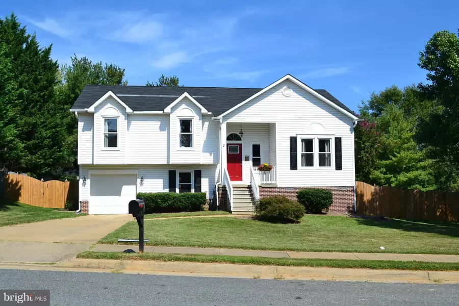 2 COLLEN RD, Fredericksburg, VA 22406