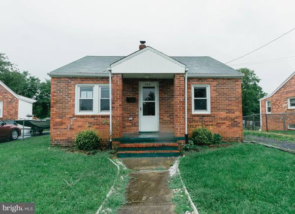 1104 ADAMS AVE, Front Royal, VA 22630