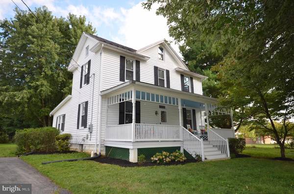 410 NURSERY AVE, Purcellville, VA 20132