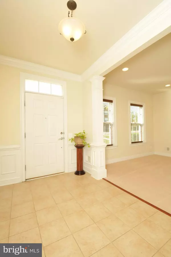 Chantilly, VA 20152,25490 AMBER GATE TER