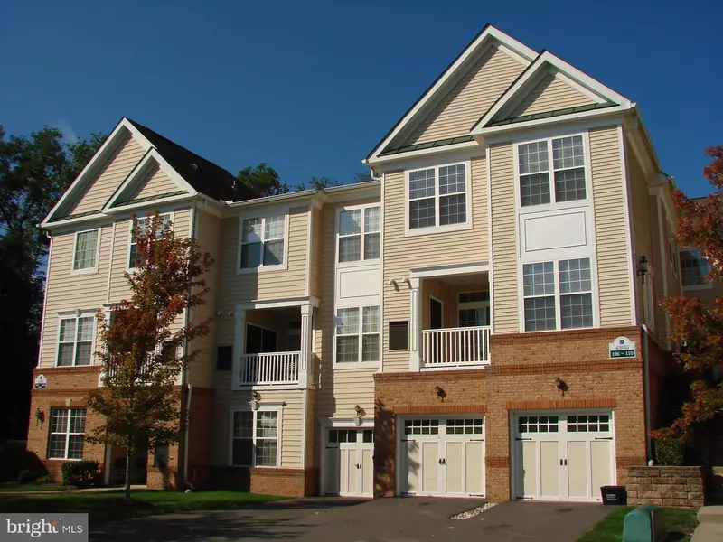 43935 HICKORY CORNER TER #107, Ashburn, VA 20147