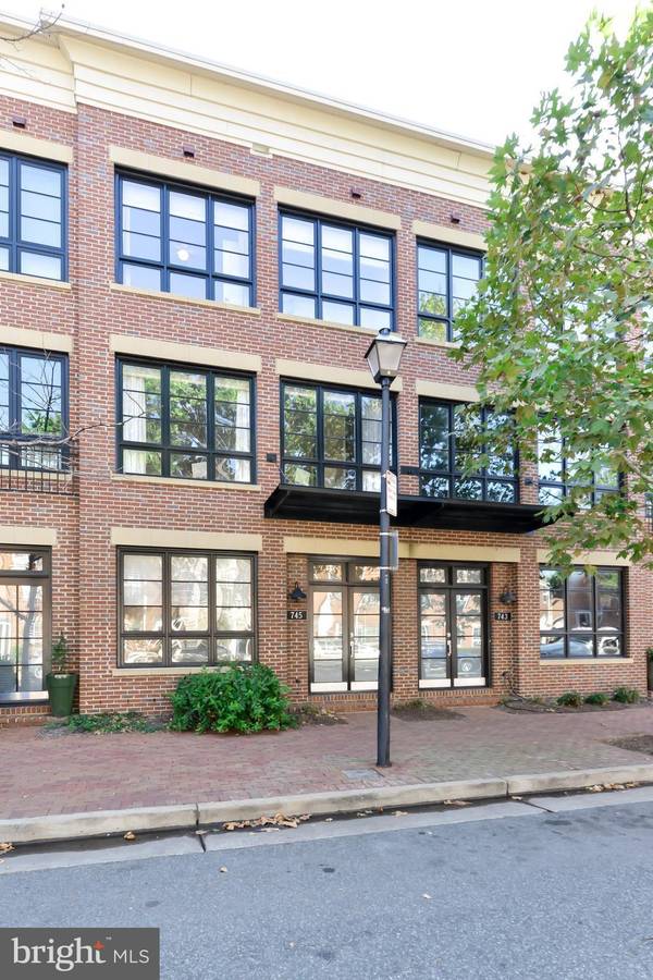 745 FAYETTE ST N, Alexandria, VA 22314